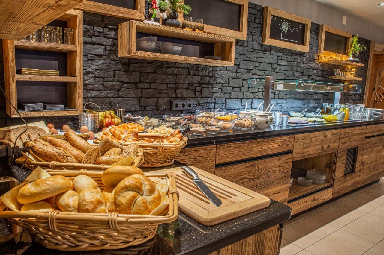 Hotel Raunig Бад Клайнкирххайм Екстериор снимка