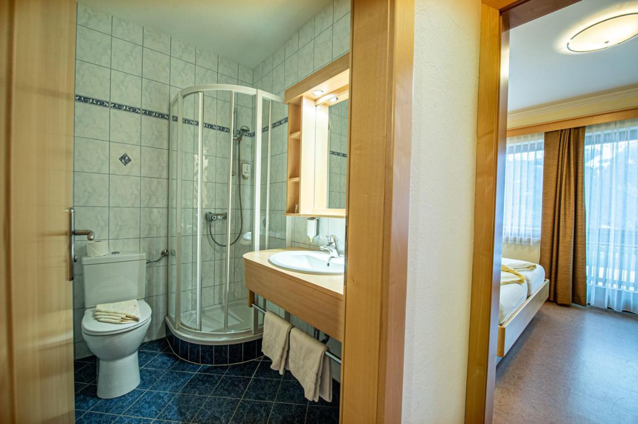 Hotel Raunig Бад Клайнкирххайм Екстериор снимка
